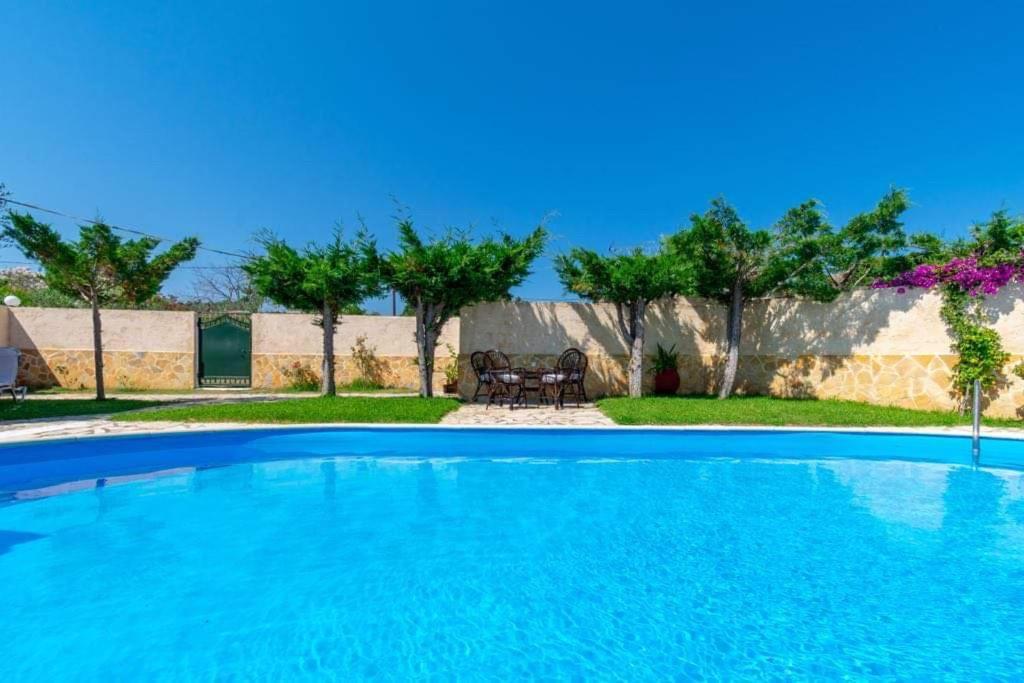 Villa Saia Halikounas Экстерьер фото